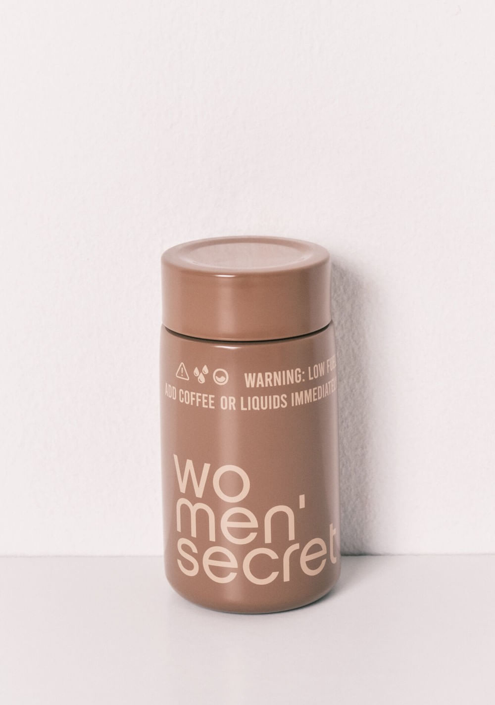 Botella con Logo de Metal Women Secret