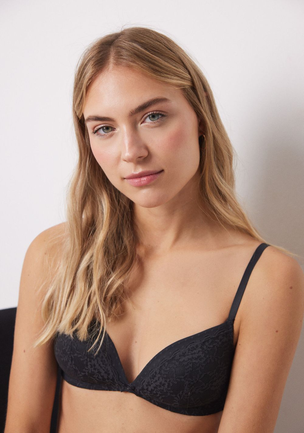 Brasier Triangular Relleno sin Aro Encaje Tul Plumeti Women Secret