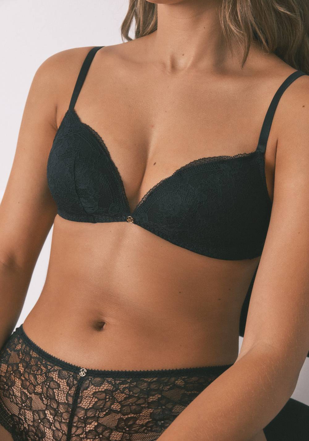 Brasier Triangular con Relleno Lovely Women Secret