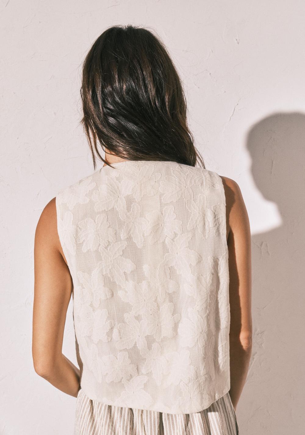 Chaleco de Crochet con Lazos Women Secret