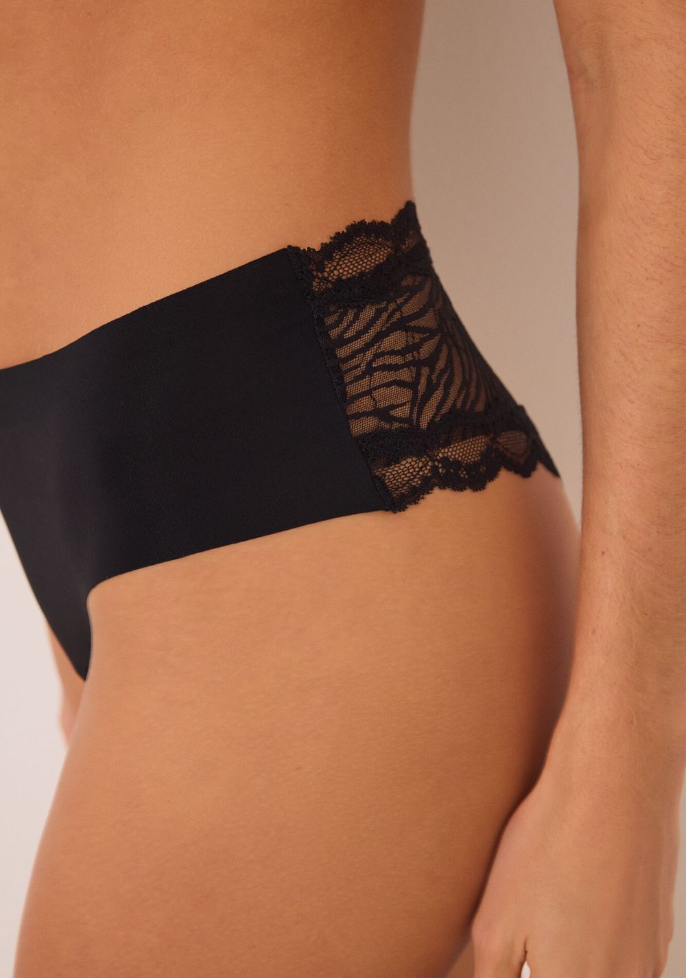 Panty Brasileña Ancha de Microfibra y Encaje Women Secret
